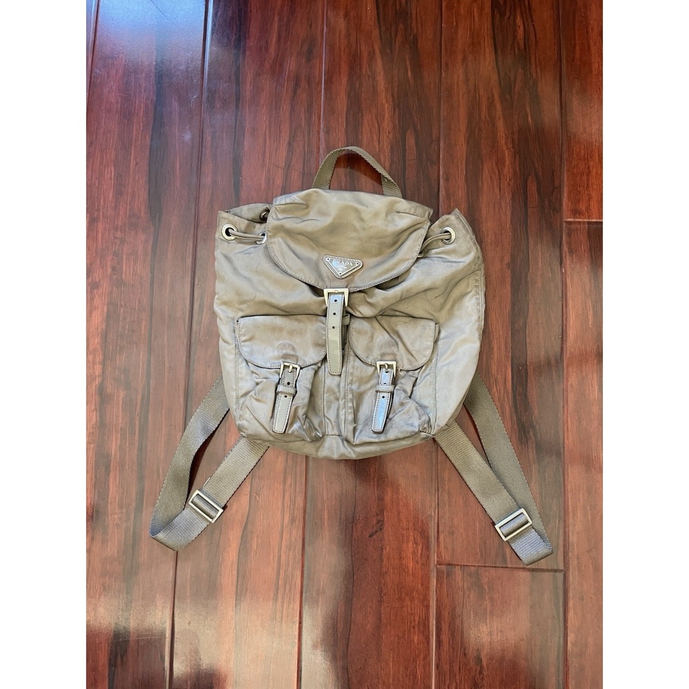 Vintage Prada Tessuto Vela Green Nylon Backpack Distressed Grunge Made In Italy - Picture 2 of 16